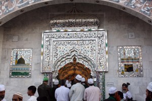 NS-2013-APR-SHADPUR-077  