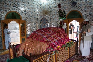NS-2013-APR-SHADPUR-082  